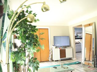 1302 W Nine Mile Rd, Ferndale, MI 48220