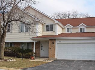 395 N Lake St #B, Aurora, IL 60506