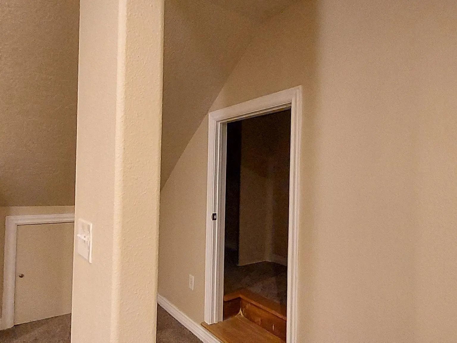 1 bed, 1000 sqft, $1,400 — Photo 4
