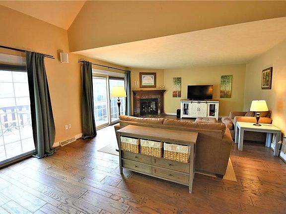 5th image of 2612 Briar Ct