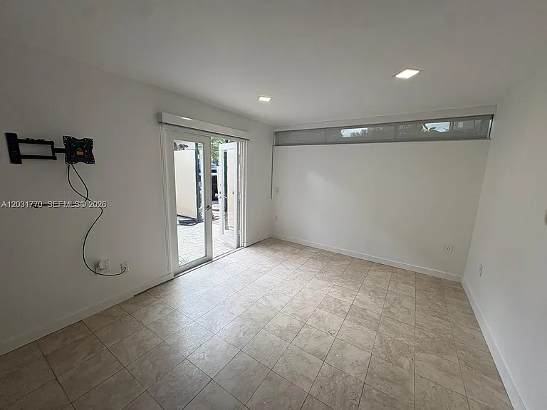 15003 Coconut Ct — Photo 13