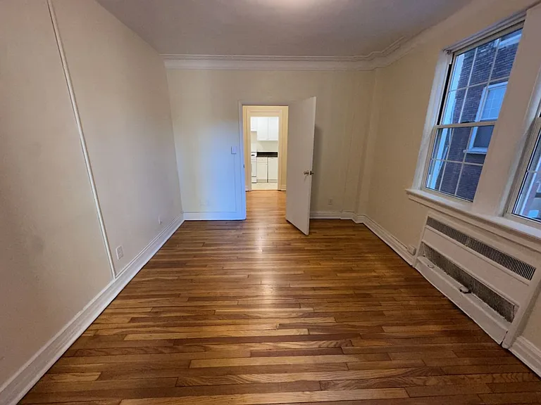 New King Edward Apartments — Photo 215