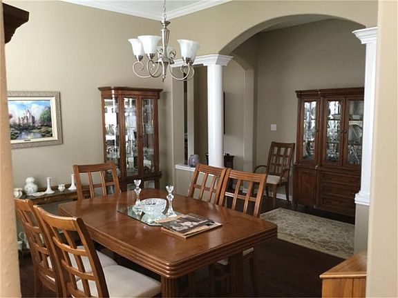 4th image of 2535 Bay Hill Dr