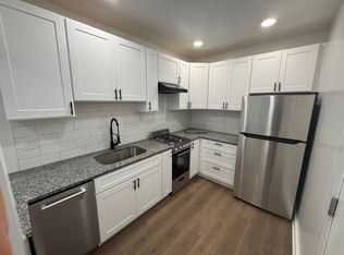 66 Highland Rd #2R, Stamford, CT 06902