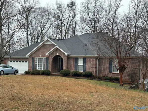 5221 Tidmore Bend Rd, Gadsden, AL 35901