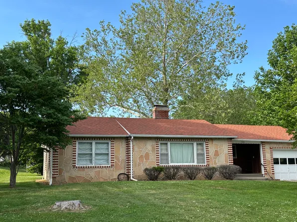 514 W 5th Street Ter, Carrollton, MO 64633