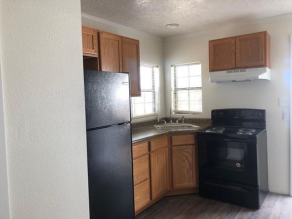 3rd image of 508 W 6th St