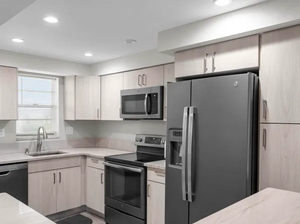 3150 W Rolling Hills Circle #704, Davie, FL 33328