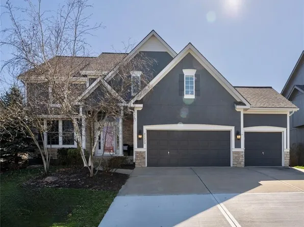 21129 W 61st St, Shawnee, KS 66218