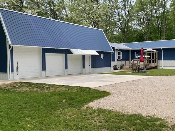 1335 28th St, Manistee, MI 49660