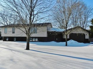 2505 Grand Ave, La Crosse, WI 54603