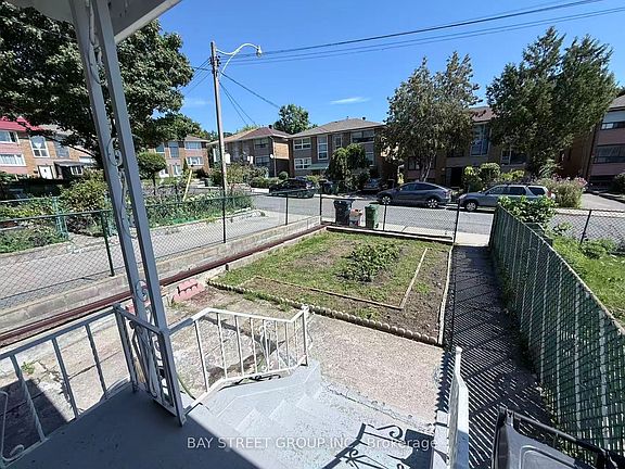 2nd image of 366 Highfield Rd