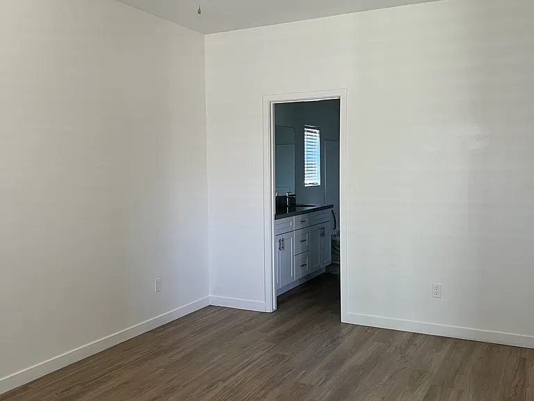 8608 Frankie Lou St #B — Photo 5