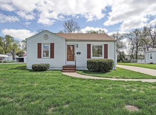 112 Rainbow Dr, Collinsville, IL
