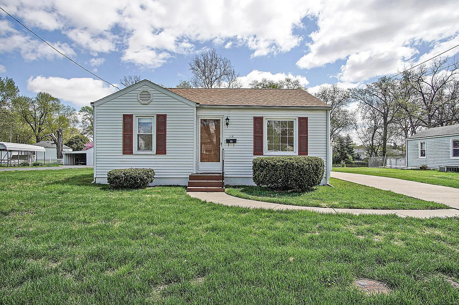 112 Rainbow Dr photo 1