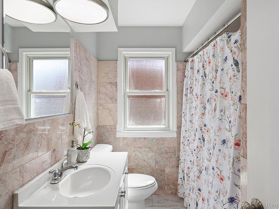 17717 Denby, photo 17