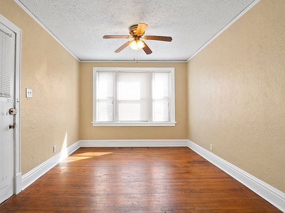 4th image of 3705-11 Hereford St #174