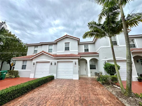 20733 NE 10th Ct, Miami, FL 33179