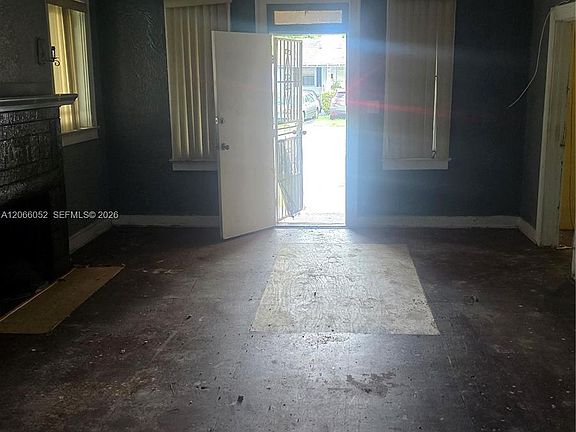 3rd image of 1368 NW 56th St