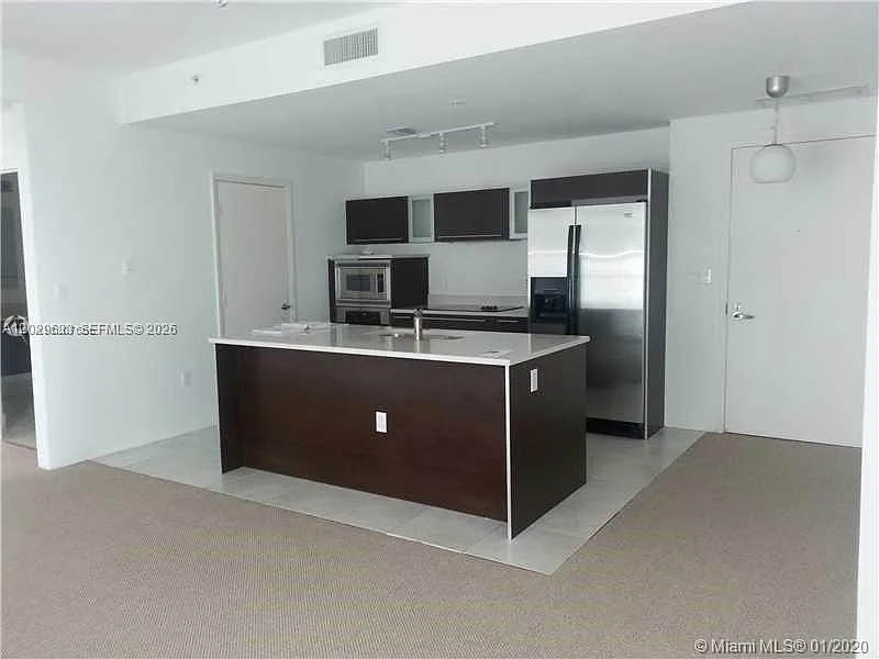 Quantum On The Bay Condo — Photo 3