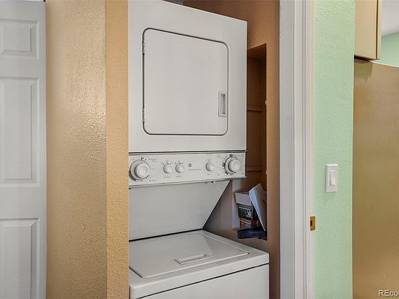 4th image of 1424 Clayton Street