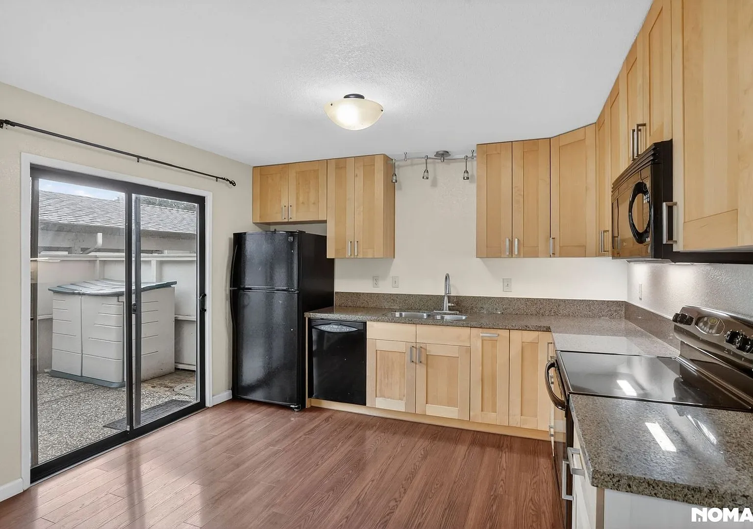 Charming 2BR Condo in San Jose — Photo 3
