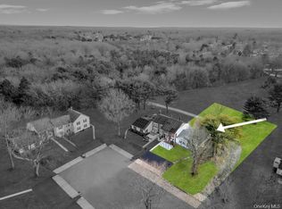 65 Federal Ln, Coram, NY 11727