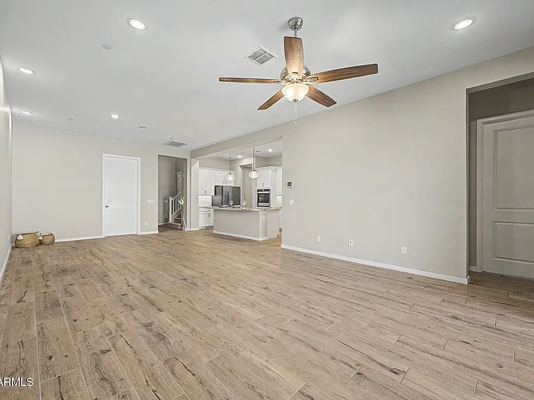 1871 N 141st Ave — Photo 11