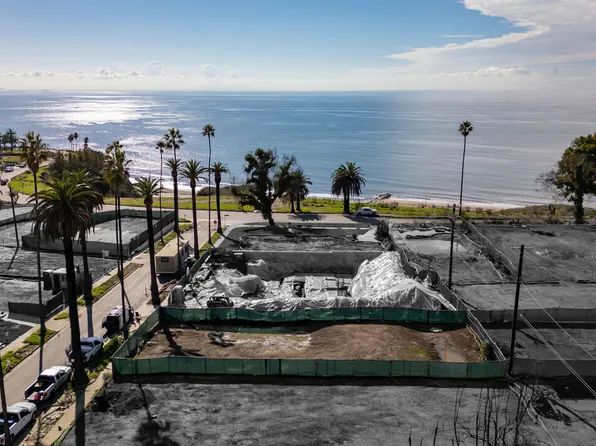 327 Swarthmore Ave, Pacific Palisades, CA 90272