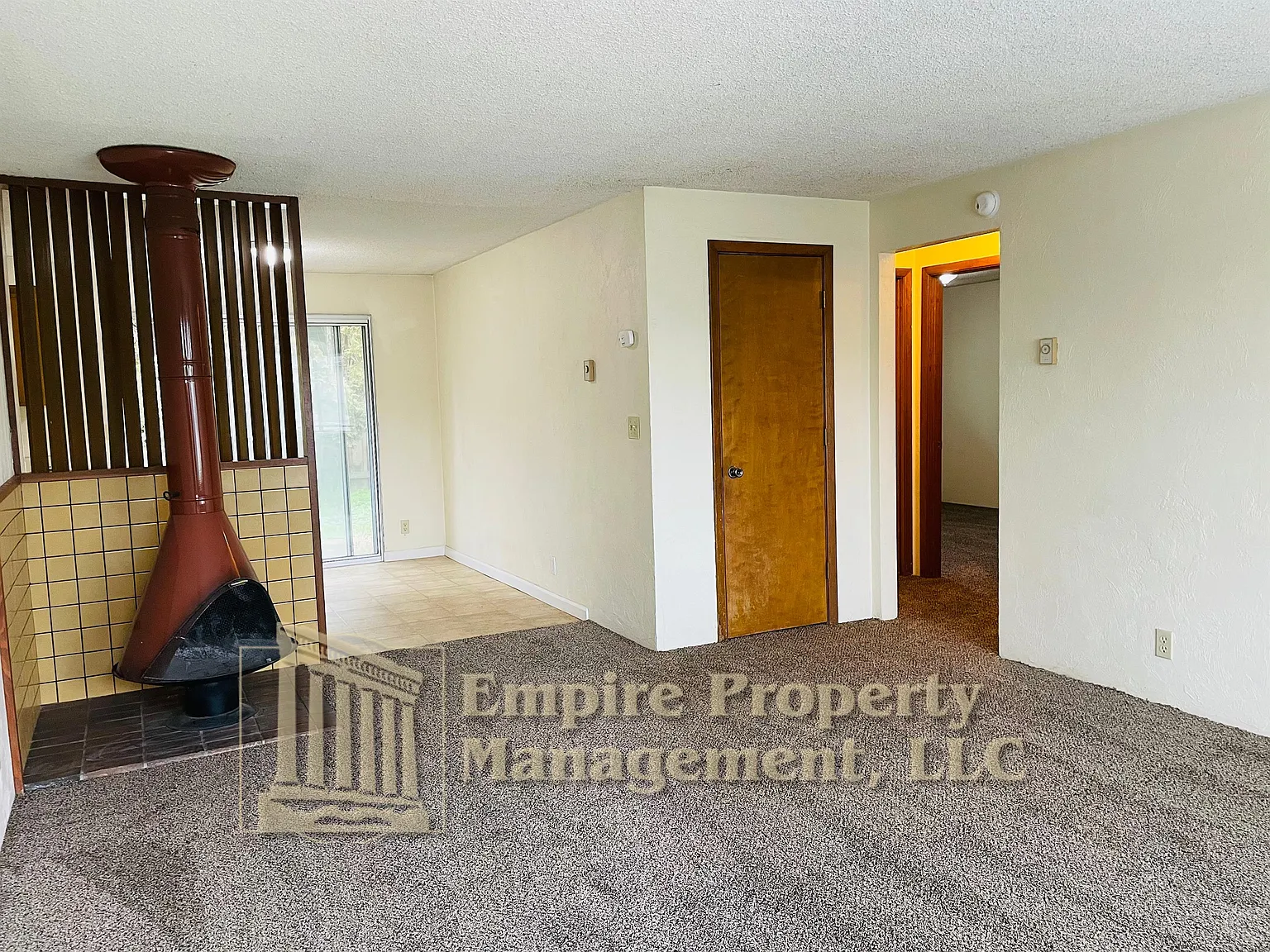 3485 Western Dr — Photo 2