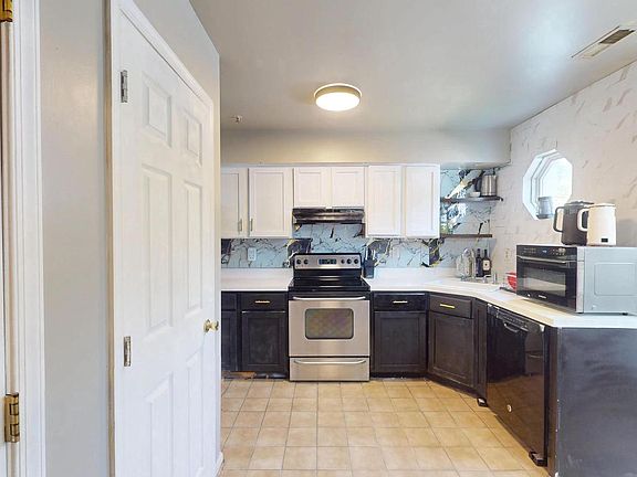 3rd image of 21076 Jenna Ct