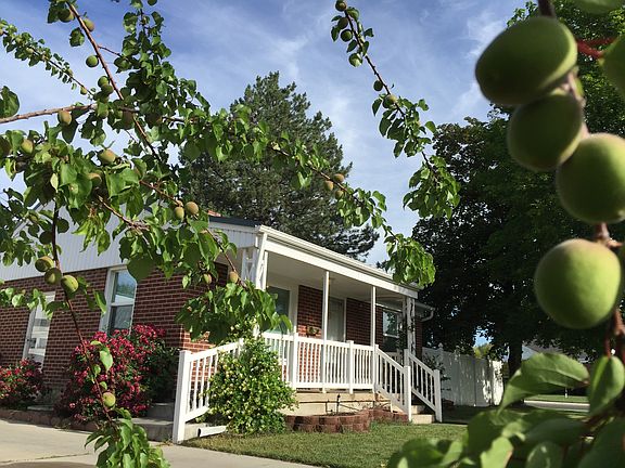 front of home from side yard