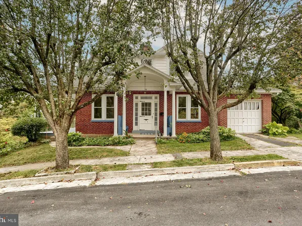54 Fort St, Lemoyne, PA 17043
