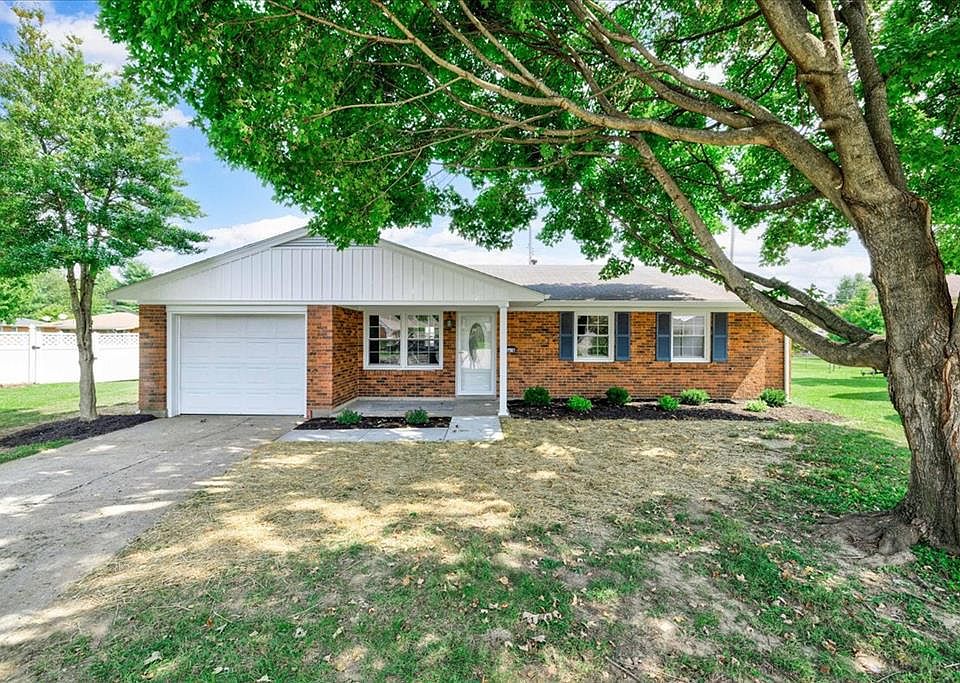 1st image of 1728 Queens Way Ct