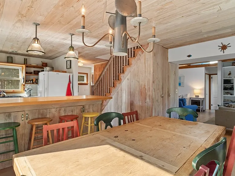 24 Jacqueline Dr — Photo 9