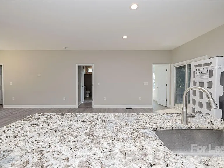 429 Creswell Rd — Photo 11