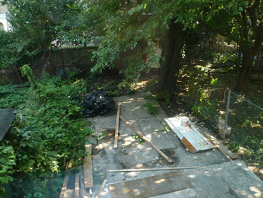 Sold by Aguayo & Huebener Brooklyn | media 4