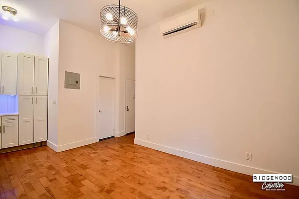Rented by Voro NYC | media 4