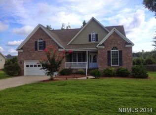 118 Hilda Dr, New Bern, NC 28562
