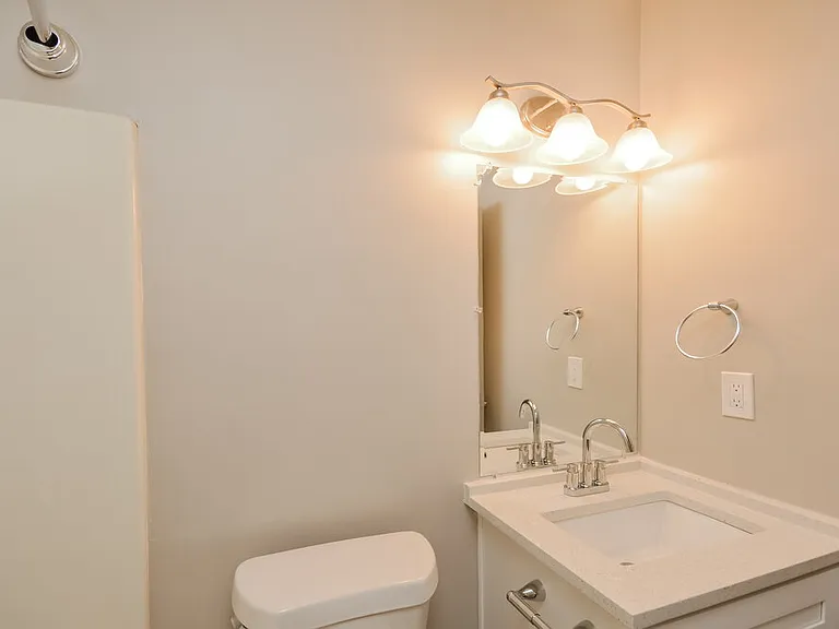 417 Willow Ct SE — Photo 15
