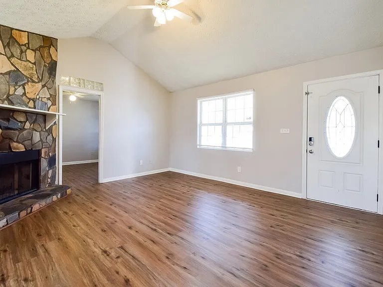 5215 Austin Pl — Photo 4