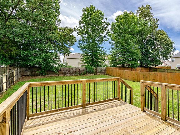 3rd image of 3385 Melissa Ln