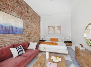 418 S 4th St #2R, Brooklyn, NY 11211