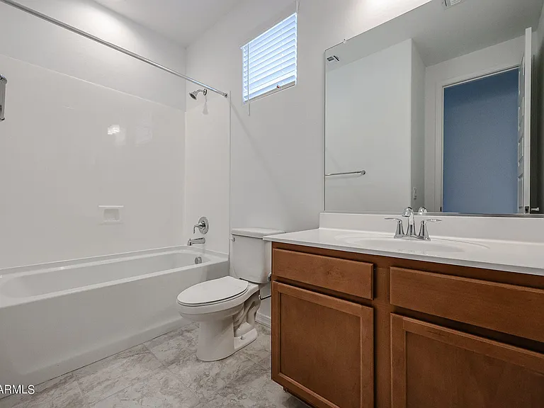8752 W Medlock Dr — Photo 41
