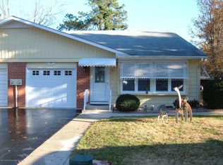 6B Carteret Ln, Whiting, NJ 08759