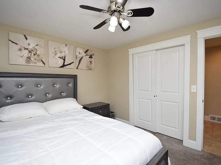 3638 W Jasmine St — Photo 17