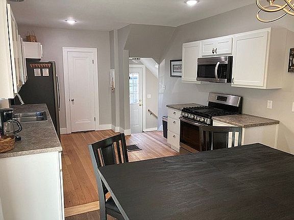 4th image of 410 Mulford Dr SE