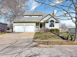 3304 Effingham St, Manhattan, KS 66503