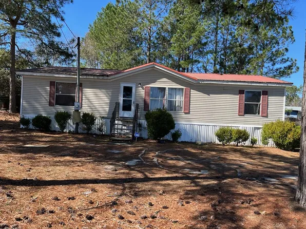 1516 Valley Dr, Tifton, GA 31794