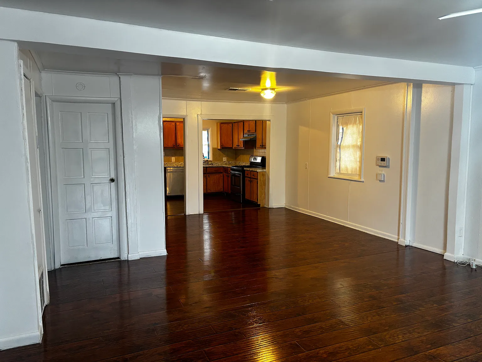 3 bed, 1064 sqft, $1,300 — Photo 4